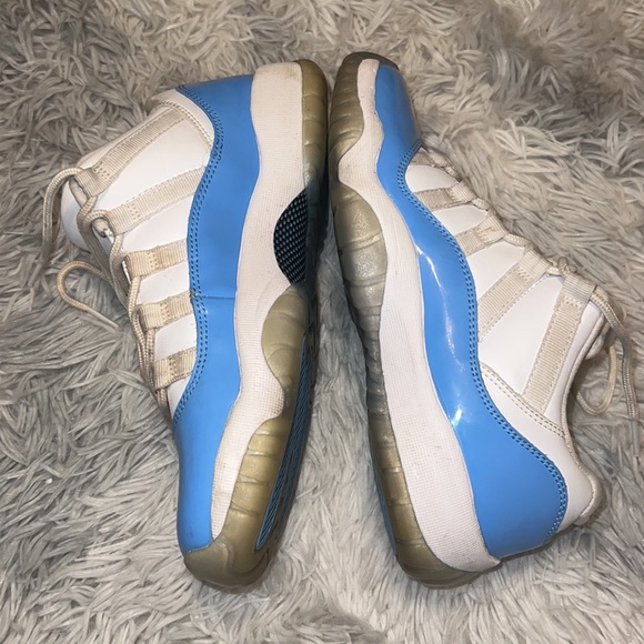 Air Jordan 11s Retro - Picture 3 of 8